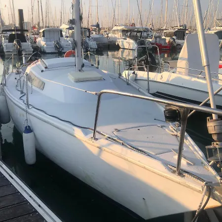 La Rochelle Sur Un Voilier Bådhotel
