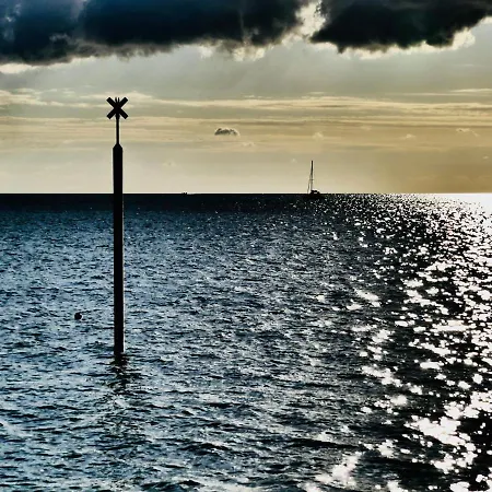 La Rochelle Sur Un Voilier